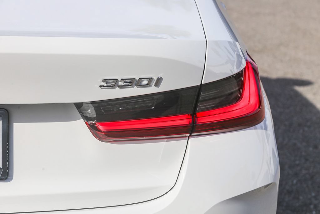 New 2026 BMW 330i Sedan RWD image 7