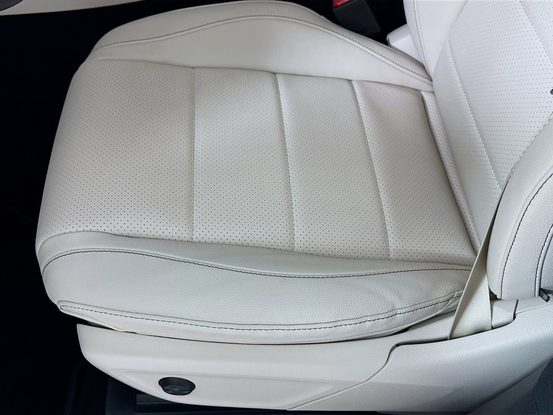 Certified 2025 Mercedes-Benz GLS 450 4MATIC image 21