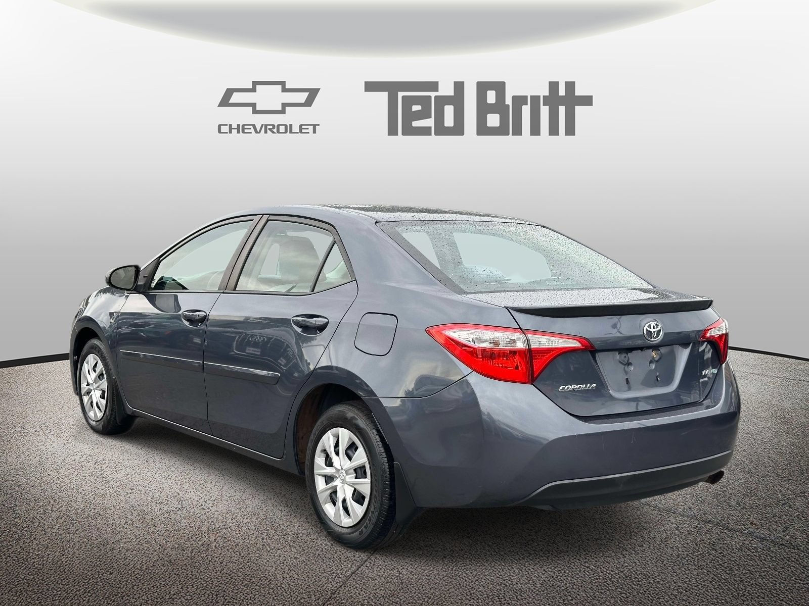 Used 2014 Toyota Corolla LE FWD image 6