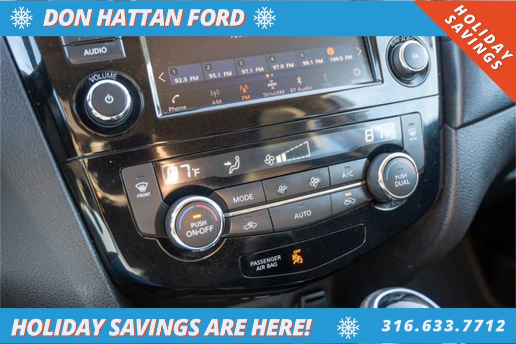 Used 2018 Nissan Rogue SV image 10