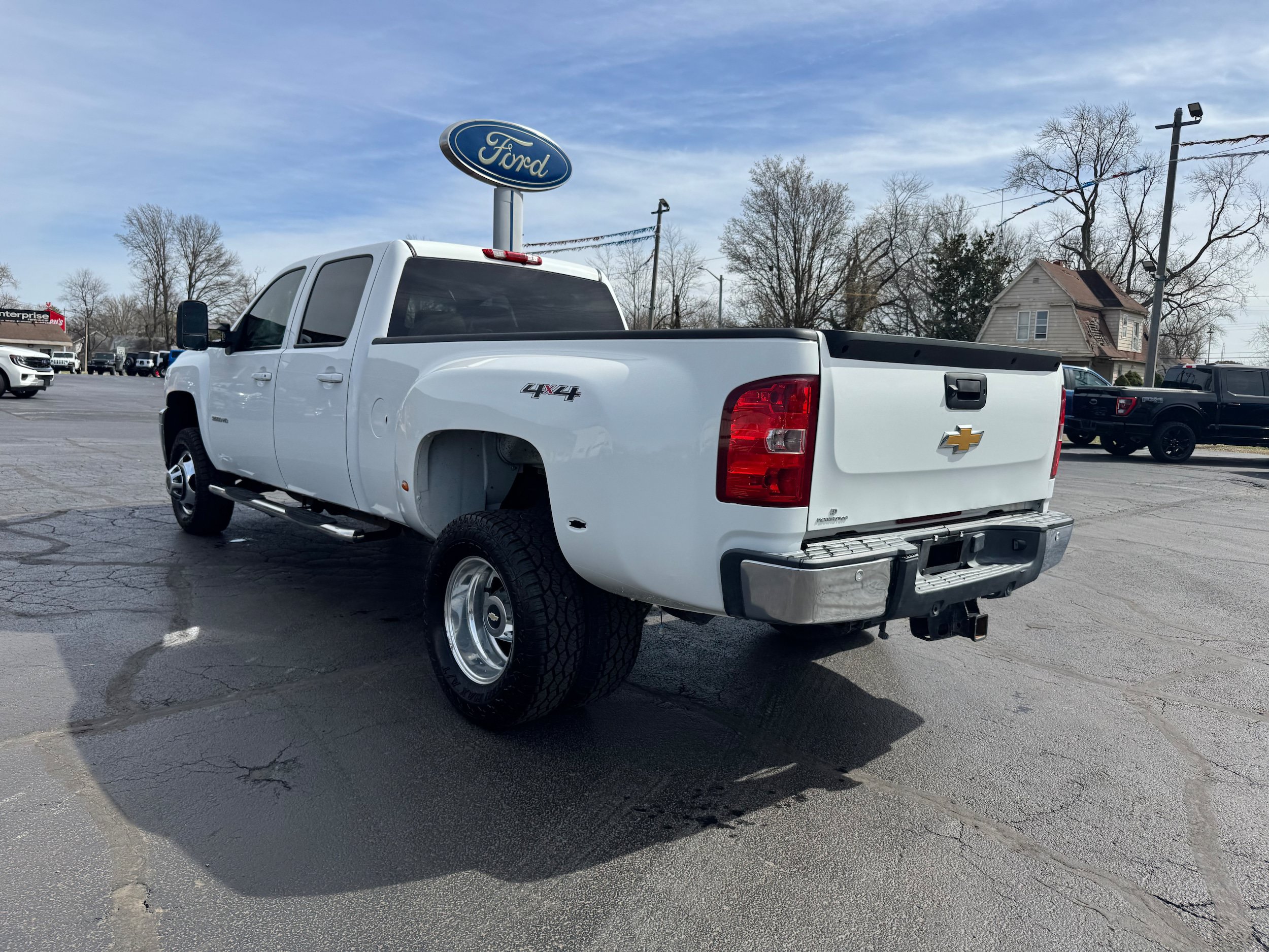 Used 2014 Chevrolet Silverado 3500 LTZ w/ LTZ Plus Package AWD/4WD image 3