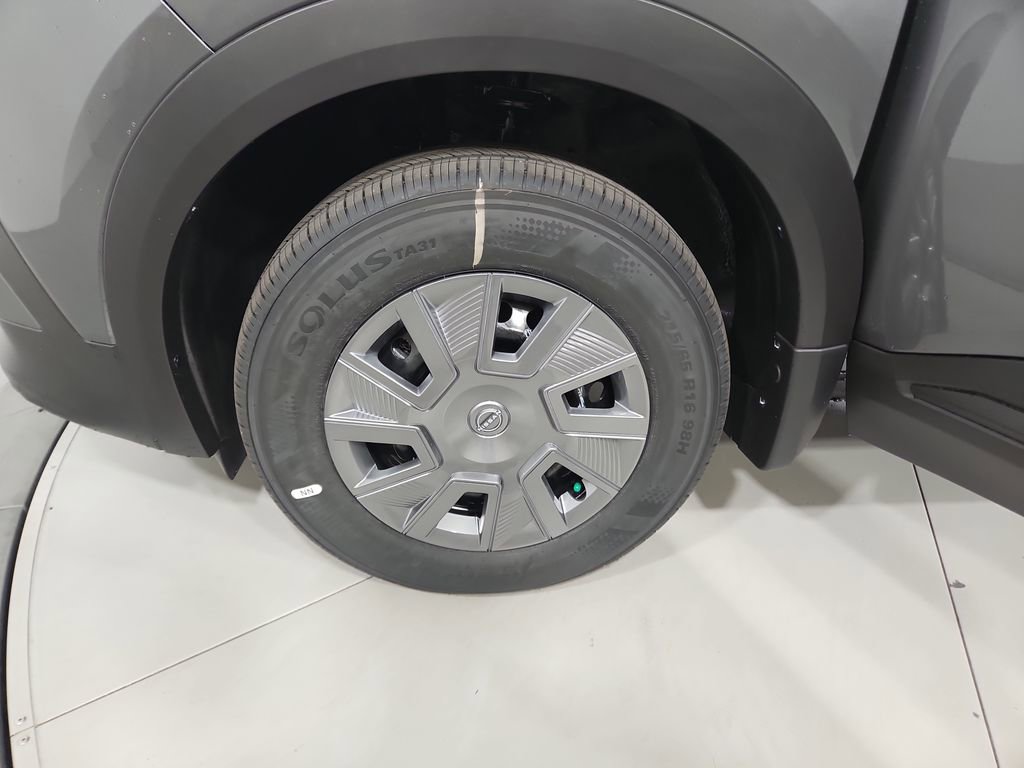 New 2026 Nissan Kicks S image 25