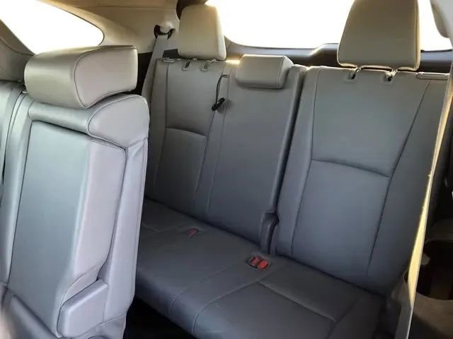 Used 2023 Toyota Highlander XLE image 34