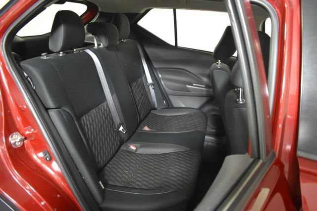 Certified 2023 Nissan Kicks SV FWD image 29