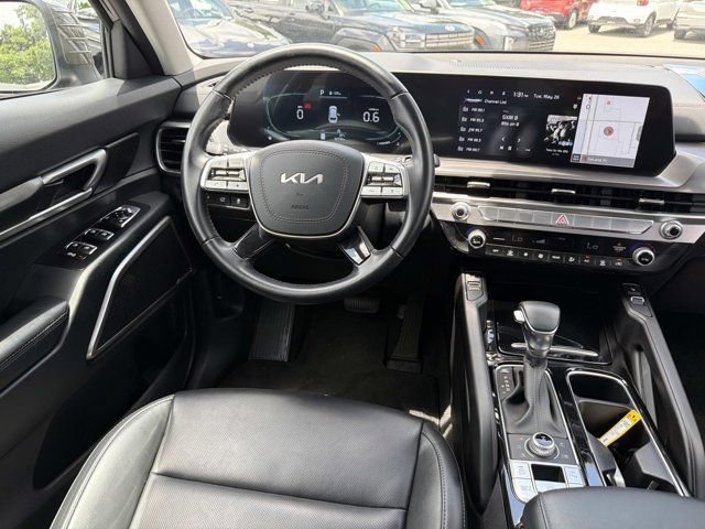 Used 2025 Kia Telluride S AWD/4WD image 23