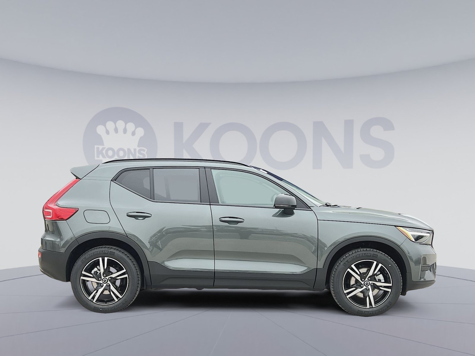 New 2026 Volvo XC40 B5 Core AWD/4WD image 8