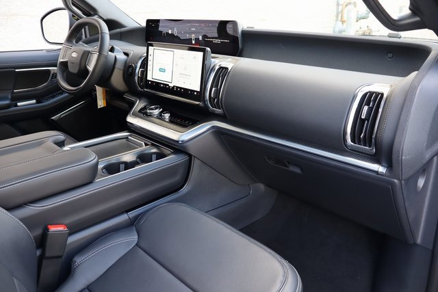 New 2025 Ford Expedition Max Platinum w/ Stealth Performance Package image 43