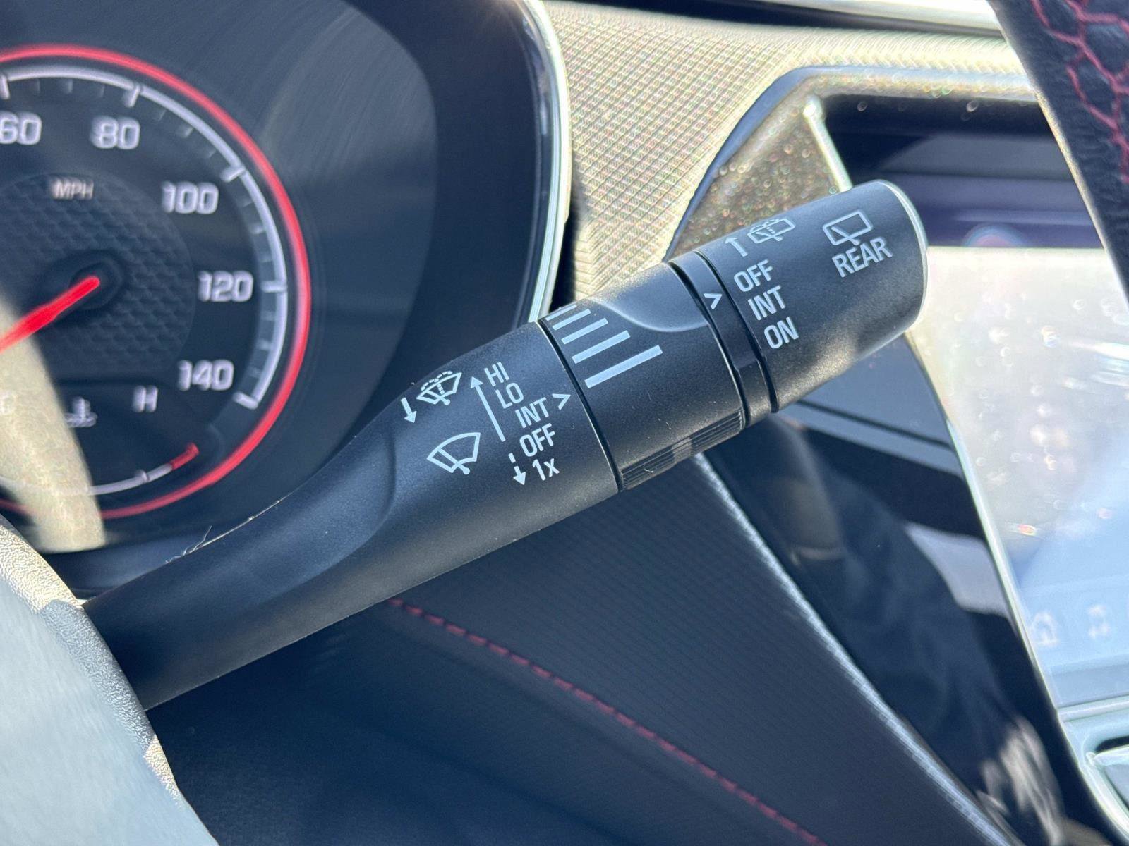 Used 2023 Chevrolet TrailBlazer RS w/ Sun and Liftgate Package image 11