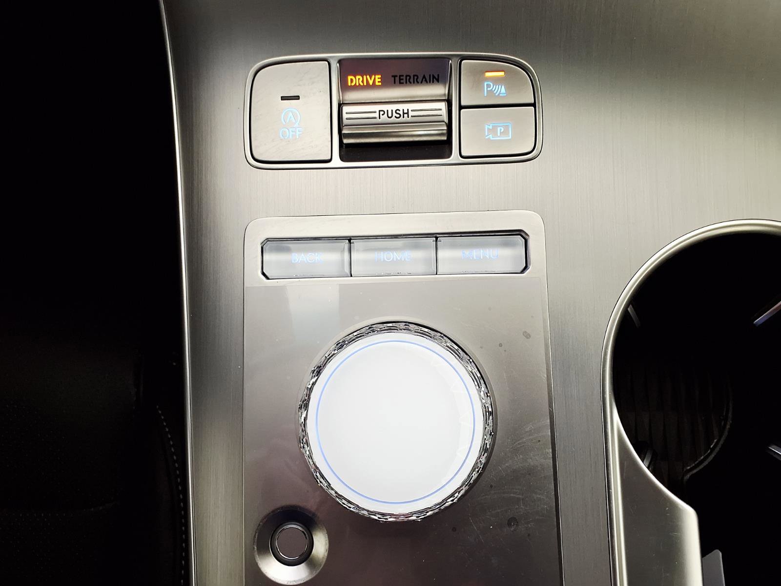 Certified 2026 Genesis GV70 2.5T Select AWD/4WD image 22