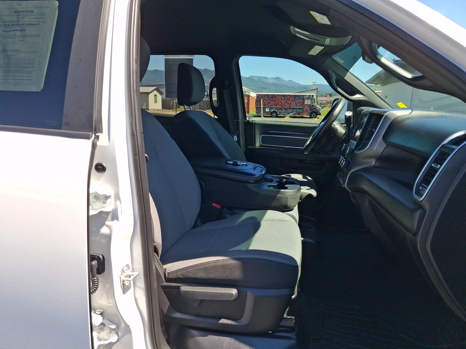 Certified 2022 RAM 3500 Big Horn w/ Snow Chief Group AWD/4WD image 25