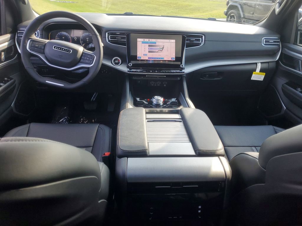 New 2025 Jeep Wagoneer L Series II w/ Convenience Group I image 14