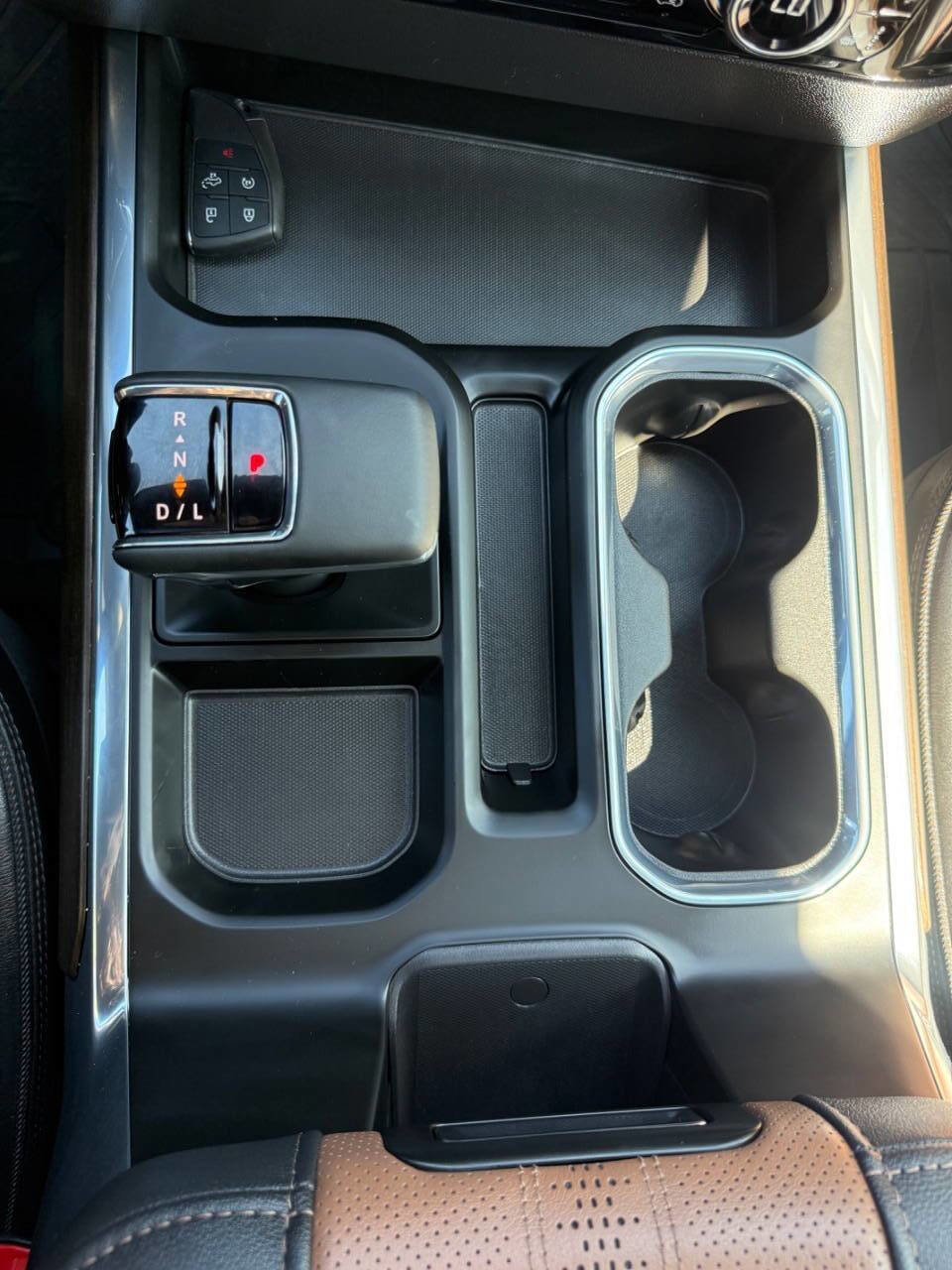 Used 2025 Chevrolet Silverado 1500 High Country image 16