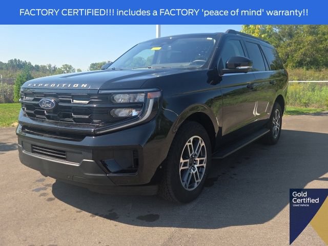Used 2025 Ford Expedition Active AWD/4WD image 2