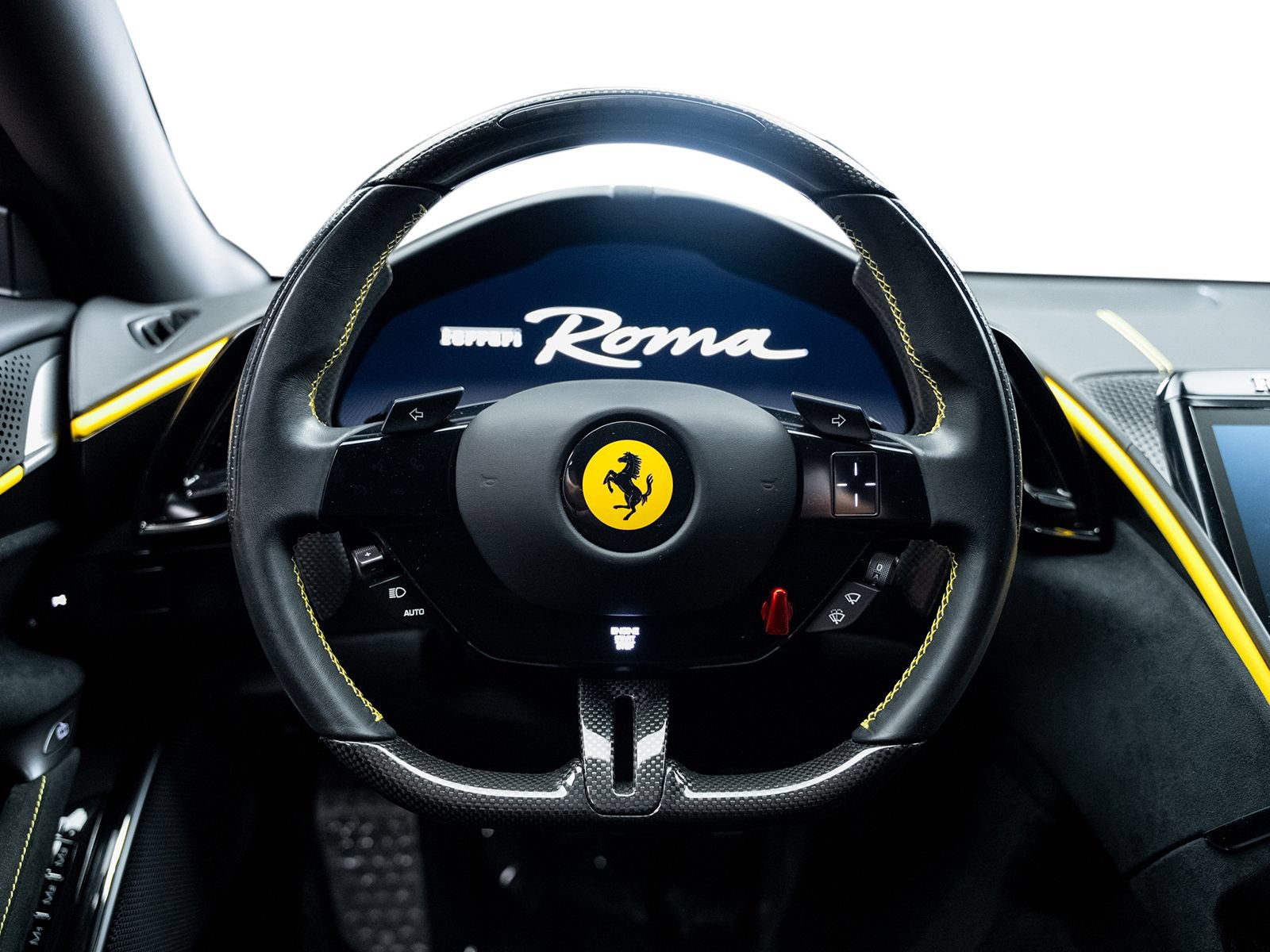 Used 2022 Ferrari Roma RWD image 32