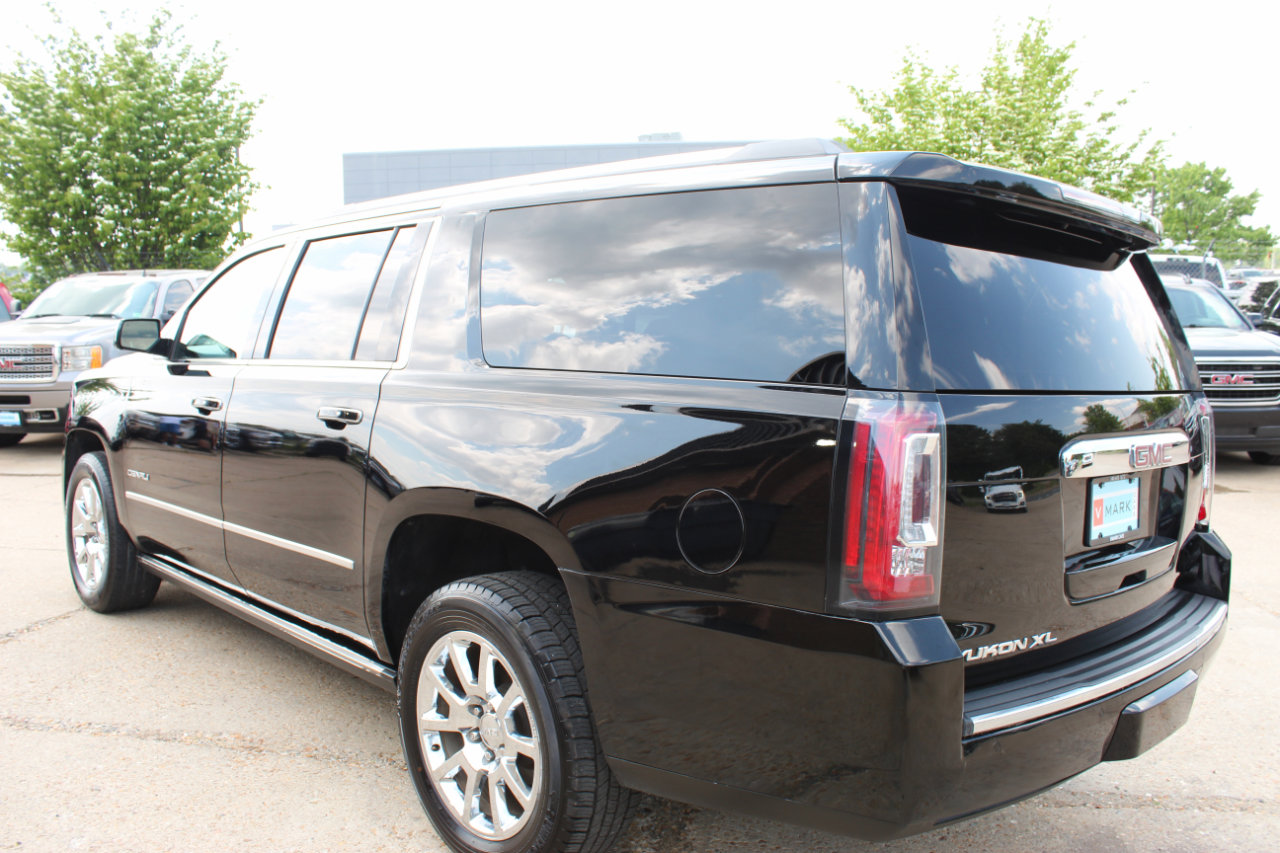 Used 2015 GMC Yukon XL Denali w/ Touring Package image 4