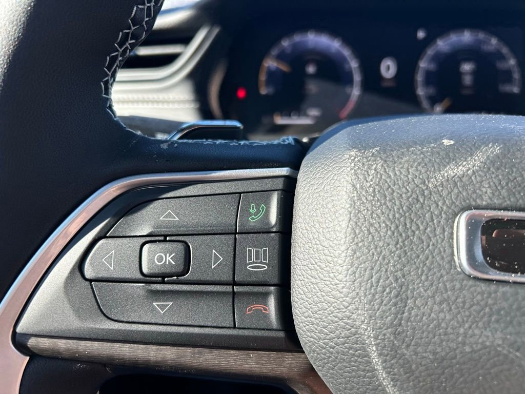 New 2026 Jeep Grand Cherokee Altitude image 19