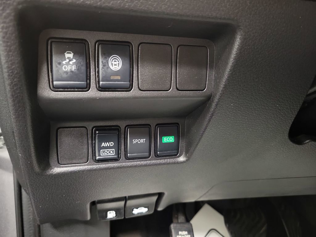 Used 2022 Nissan Rogue Sport S image 18