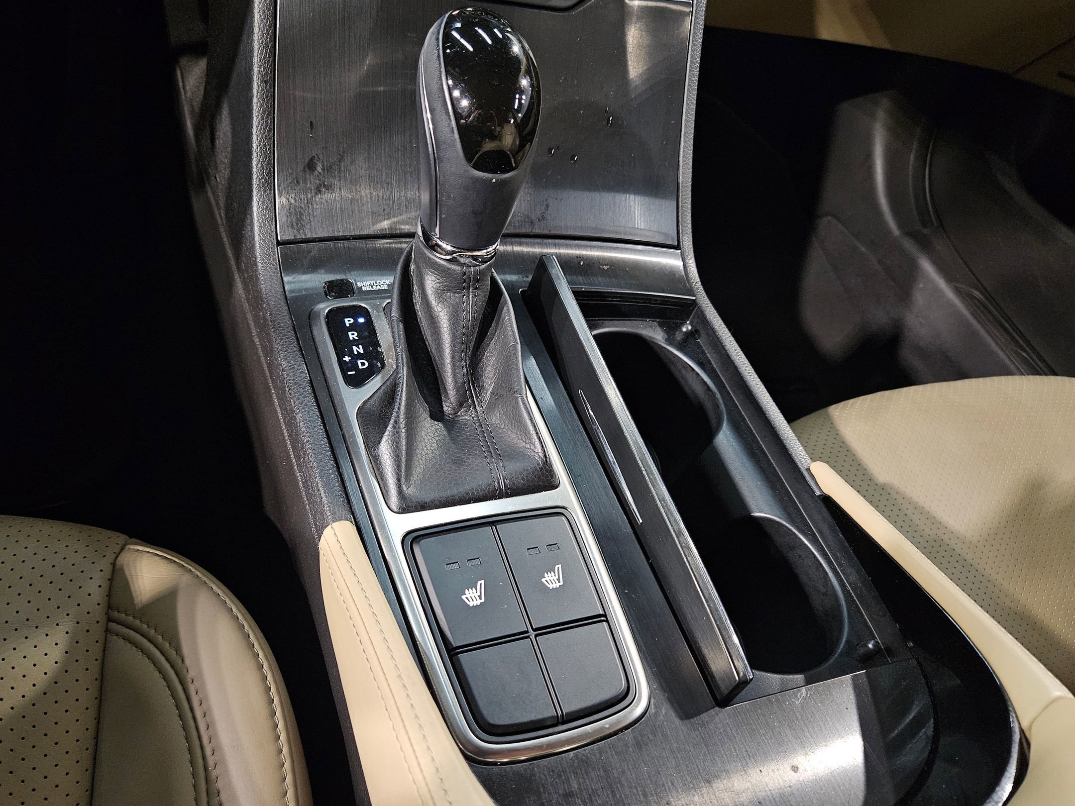 Used 2012 Hyundai Azera image 28