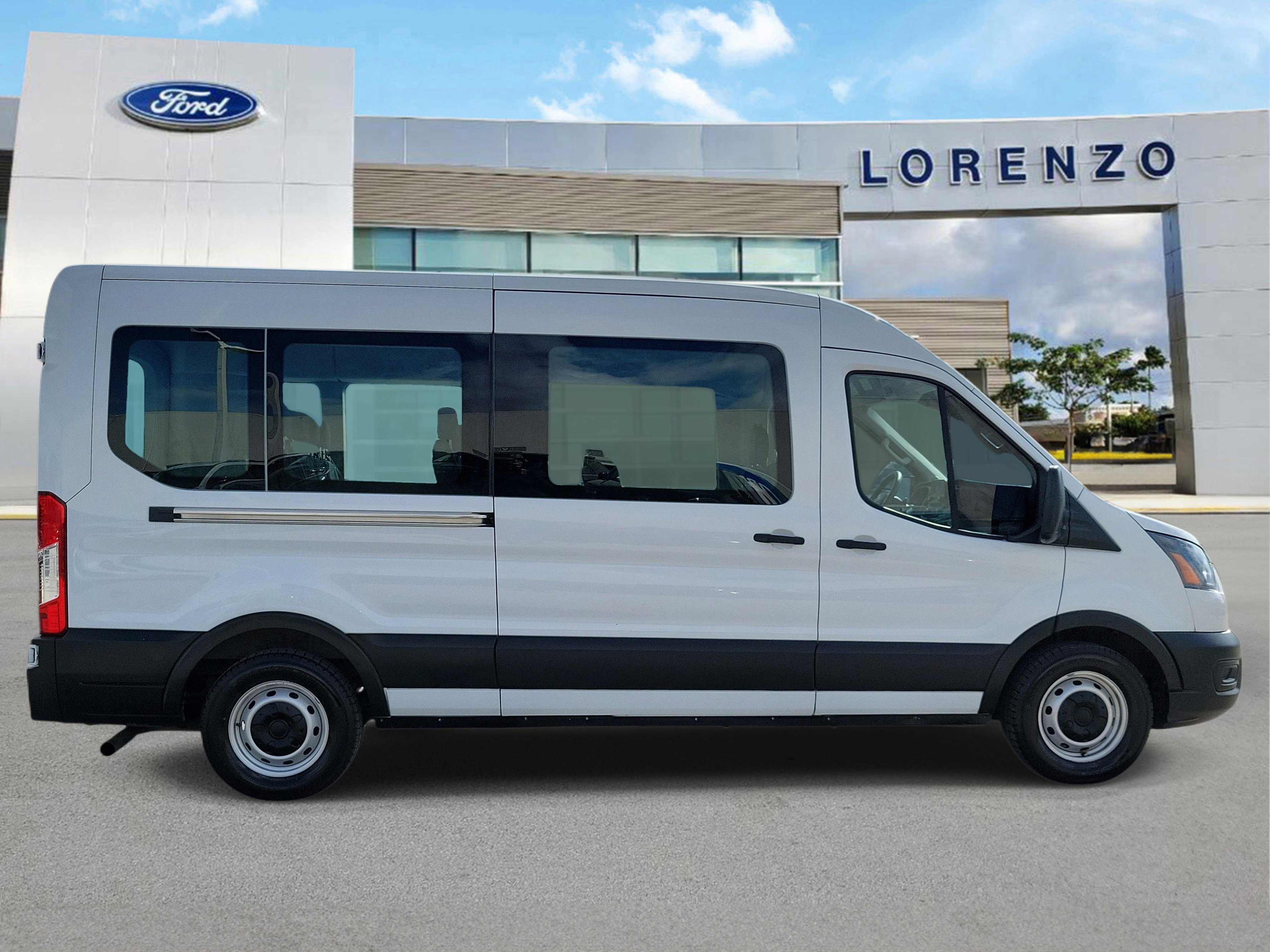 Used 2022 Ford Transit 350 XL RWD image 4