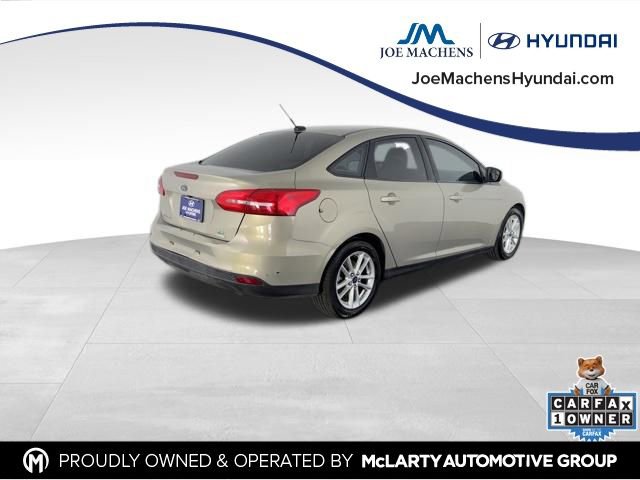 Used 2015 Ford Focus SE w/ SE Cold Weather Package image 7