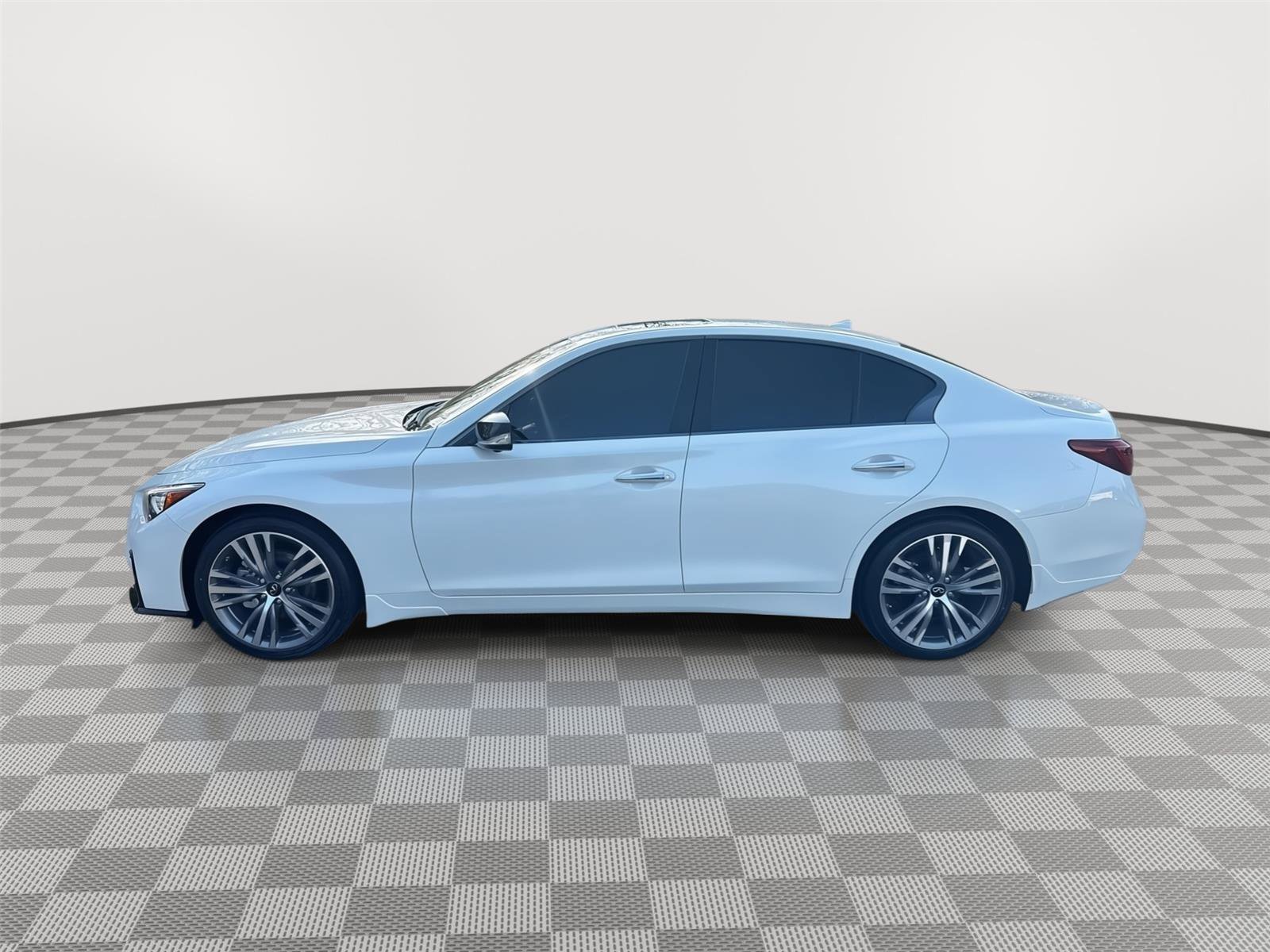Used 2024 INFINITI Q50 Sensory AWD/4WD image 9