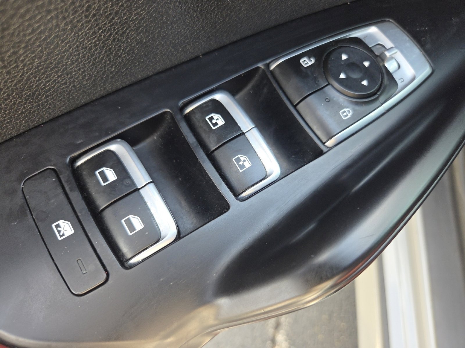 Used 2023 Kia K5 GT-Line image 26