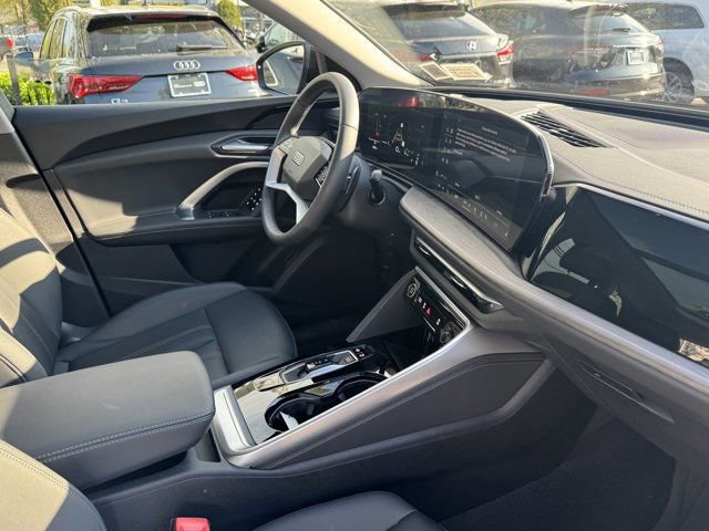 Used 2025 Audi Q5 Premium w/ Convenience Package AWD/4WD image 28