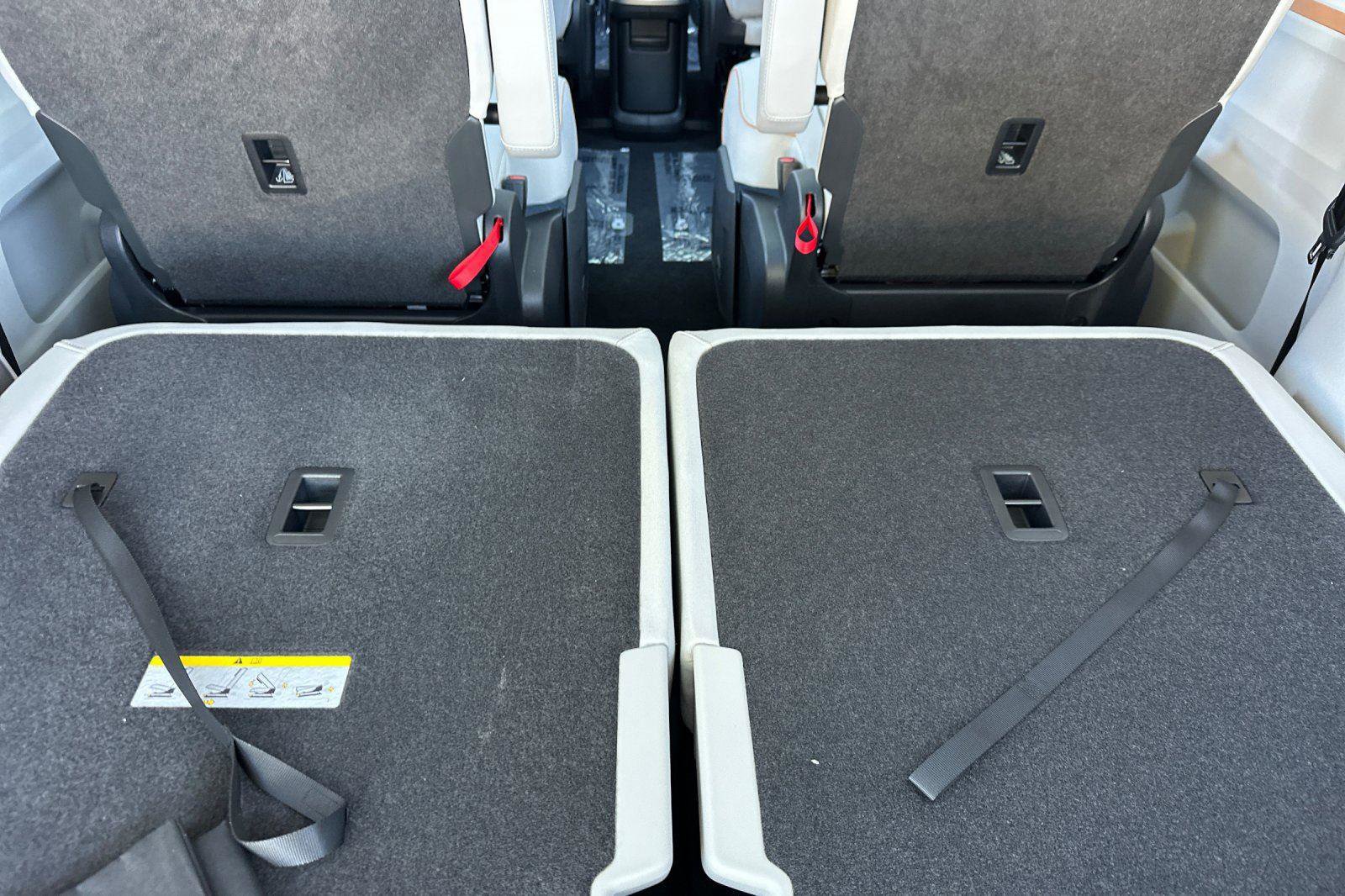 New 2025 Volkswagen ID. Buzz 1st Edition image 14