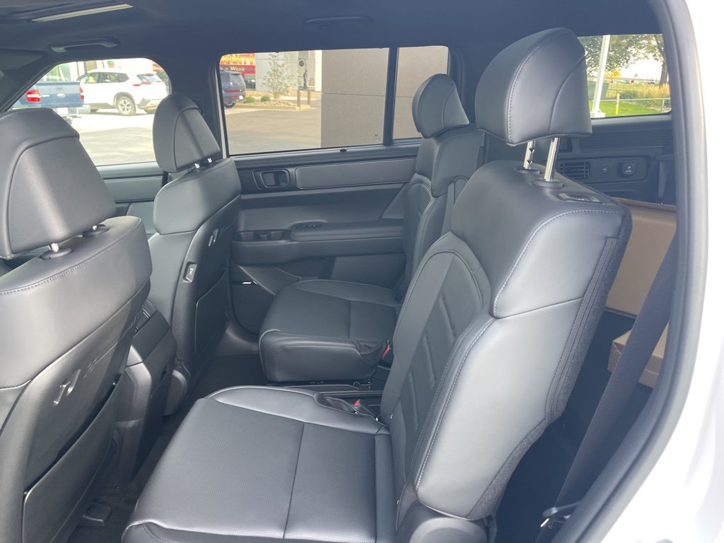 New 2026 Hyundai Santa Fe Calligraphy AWD/4WD image 14