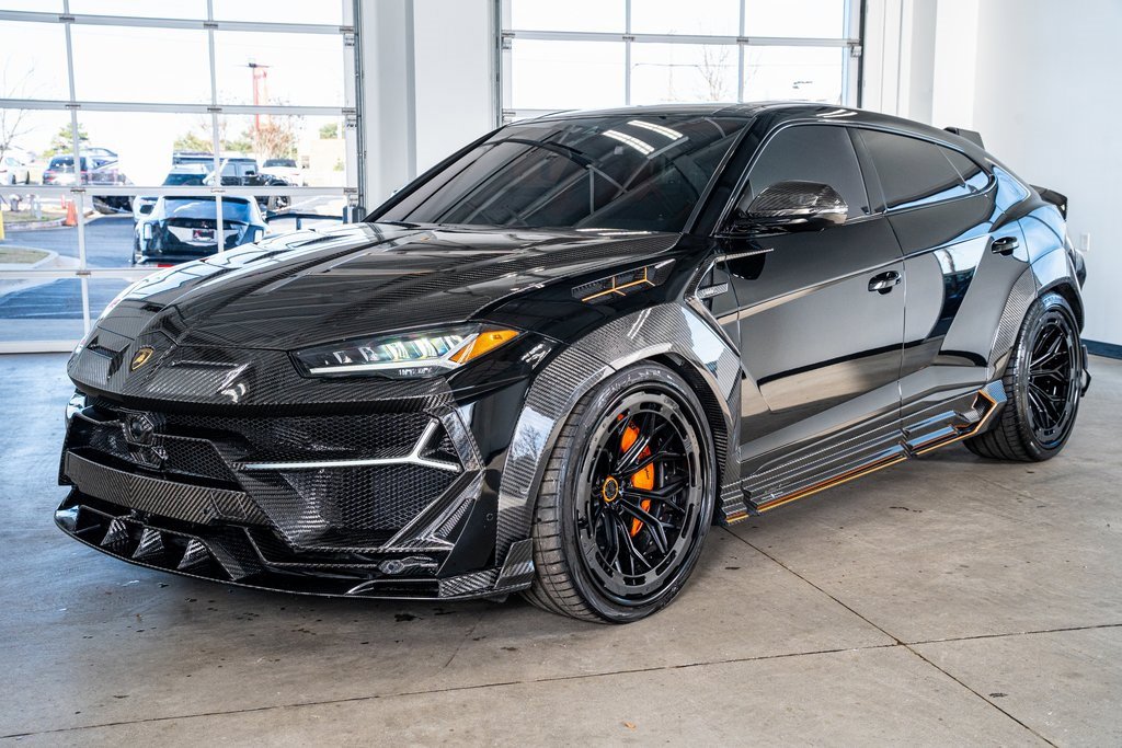 Used 2022 Lamborghini Urus image 12