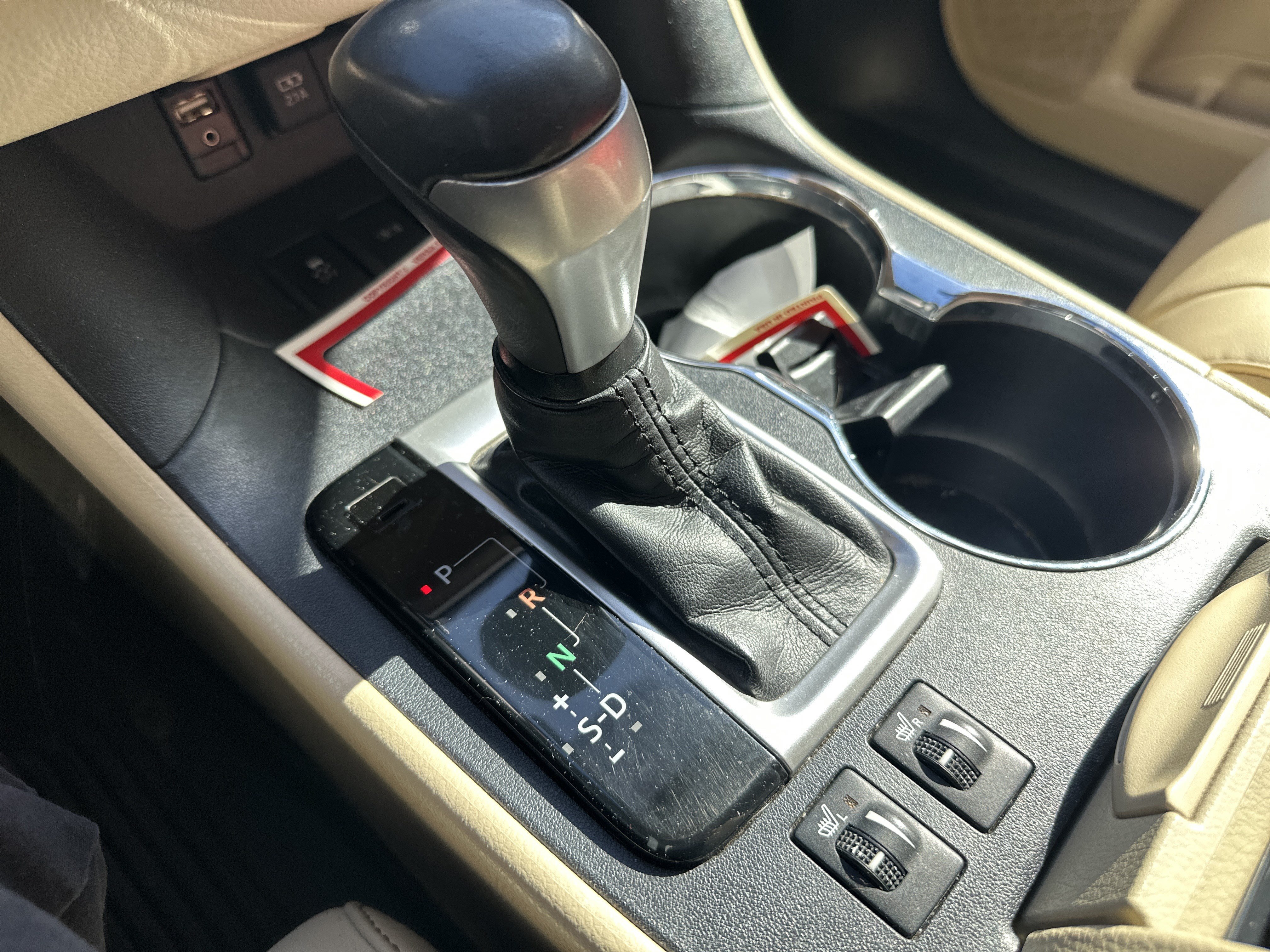 Used 2019 Toyota Highlander XLE AWD/4WD image 24