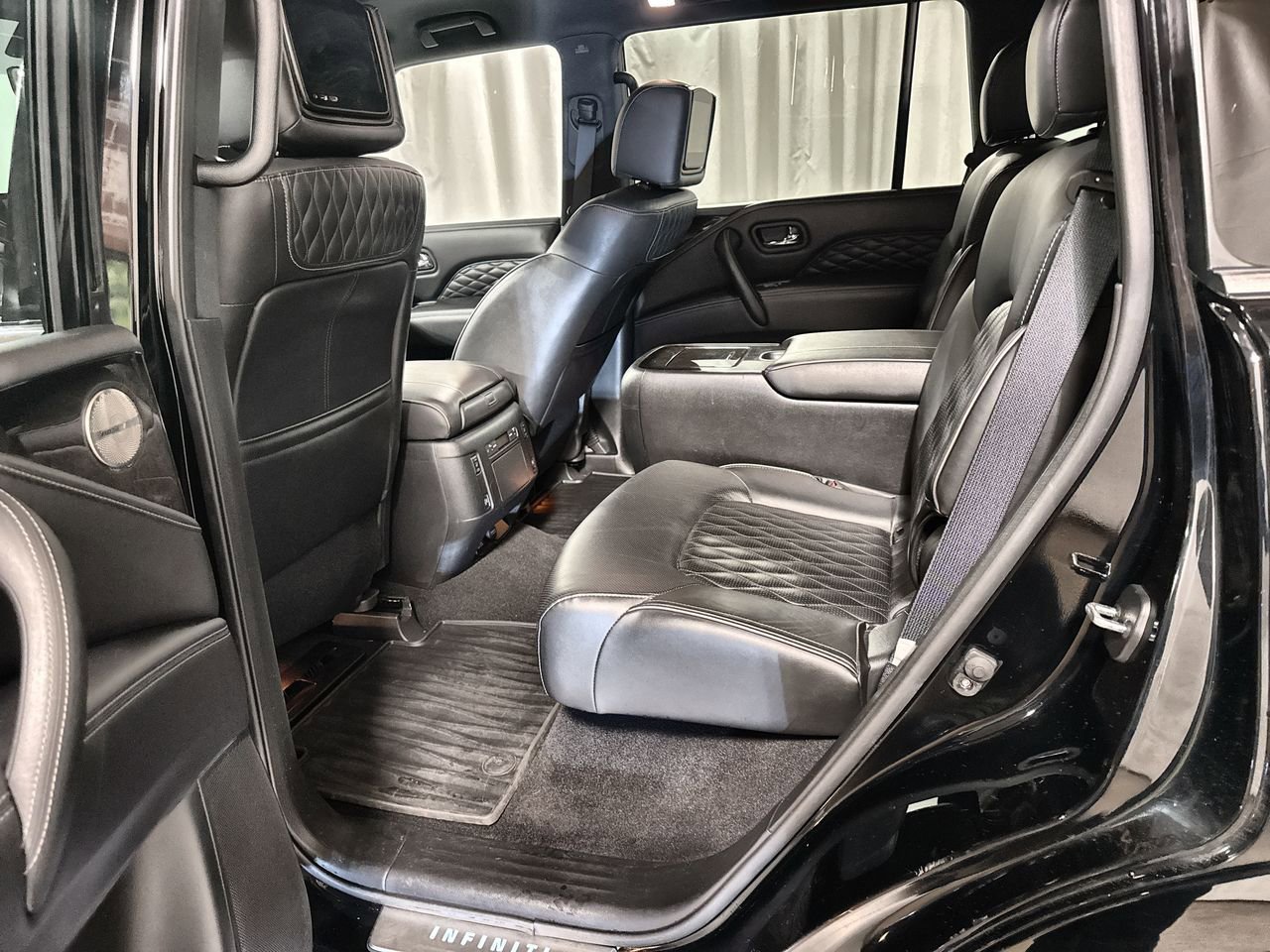 Used 2022 INFINITI QX80 Sensory w/ All-Season Package AWD/4WD image 5