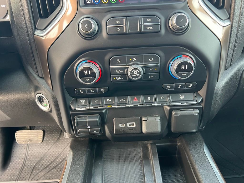 Used 2022 Chevrolet Silverado 2500 High Country image 33