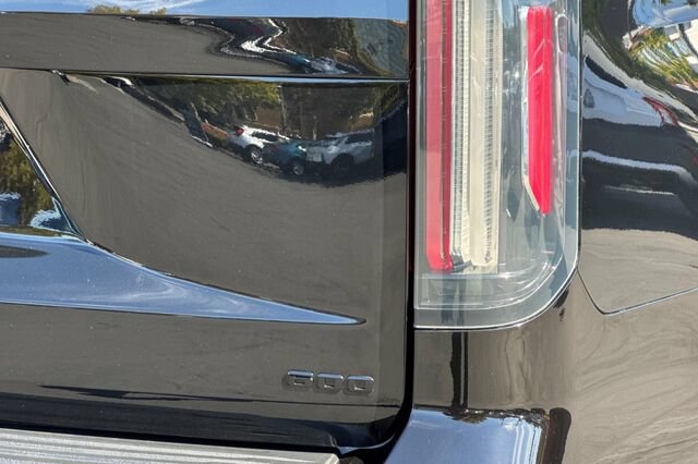 Used 2021 Cadillac Escalade Sport w/ Driver Assist Tech Package AWD/4WD image 29