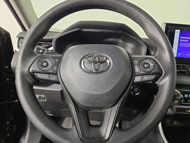 Used 2025 Toyota RAV4 XLE AWD/4WD image 22