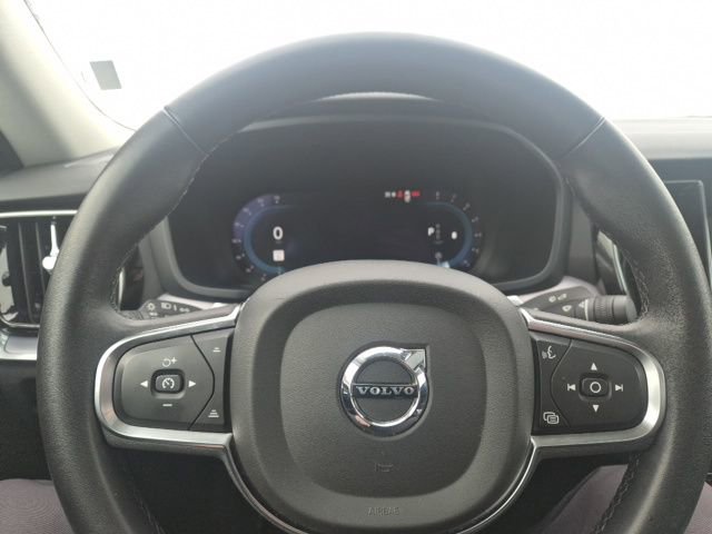 Used 2024 Volvo S60 B5 Core image 14