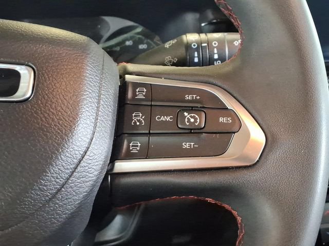 Used 2024 Jeep Compass Trailhawk AWD/4WD image 17