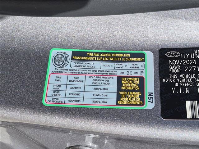 Used 2025 Hyundai Elantra SEL FWD image 27