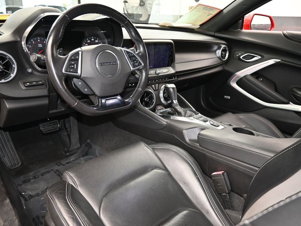 Used 2019 Chevrolet Camaro LT image 13