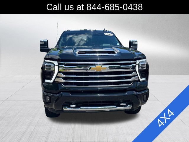 Used 2024 Chevrolet Silverado 2500 High Country w/ High Country Premium Package AWD/4WD video 2