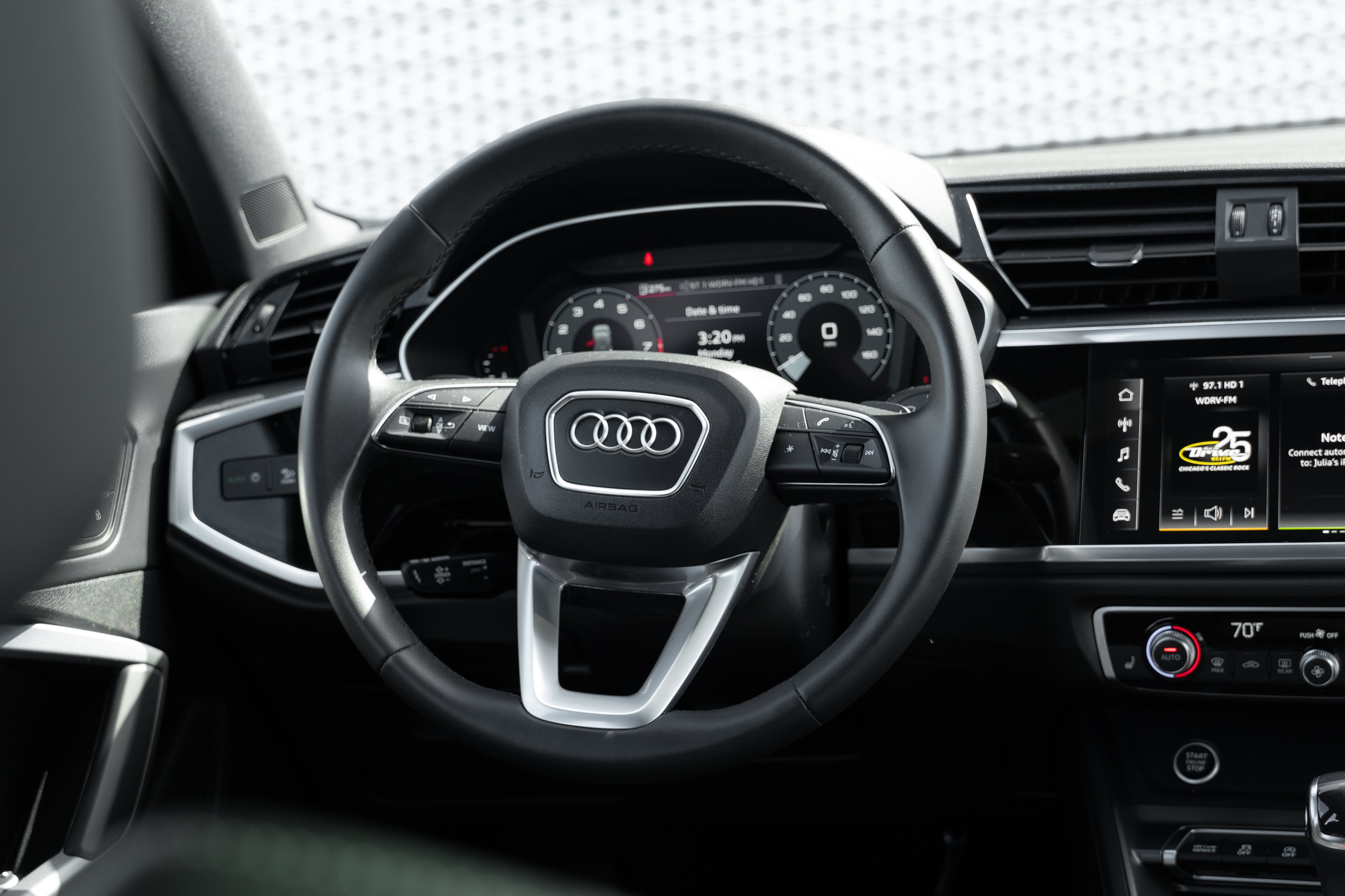 Certified 2025 Audi Q3 2.0T Premium w/ Convenience Package AWD/4WD image 9