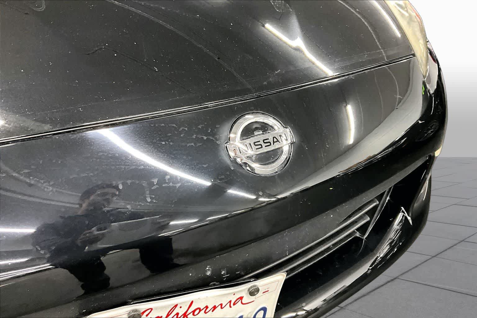 Used 2018 Nissan 370Z Touring Sport RWD image 29