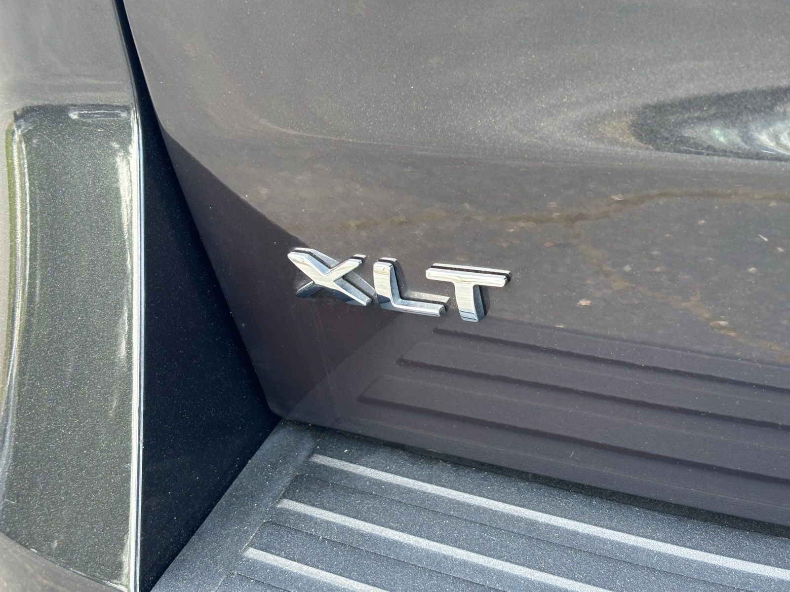 Used 2023 Ford Expedition XLT image 23