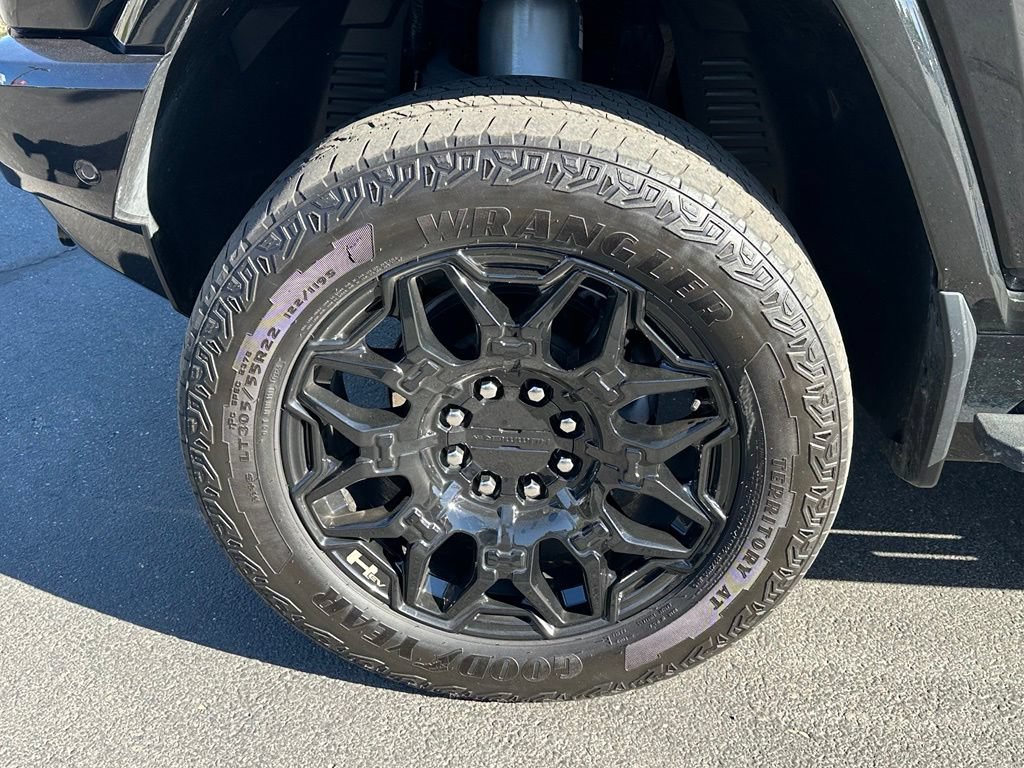 Certified 2024 GMC Hummer EV 2X w/ LPO, Illumination Package AWD/4WD image 16