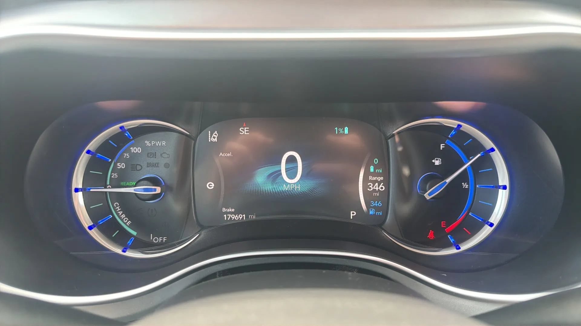 Used 2017 Chrysler Pacifica Platinum FWD image 15