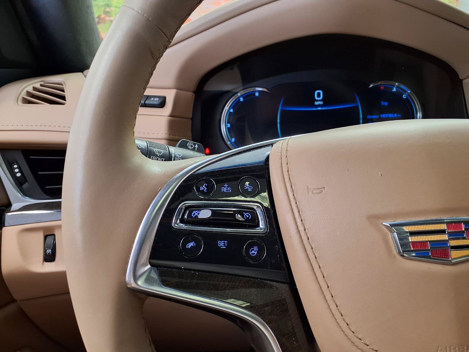 Used 2019 Cadillac Escalade ESV Platinum AWD/4WD image 33