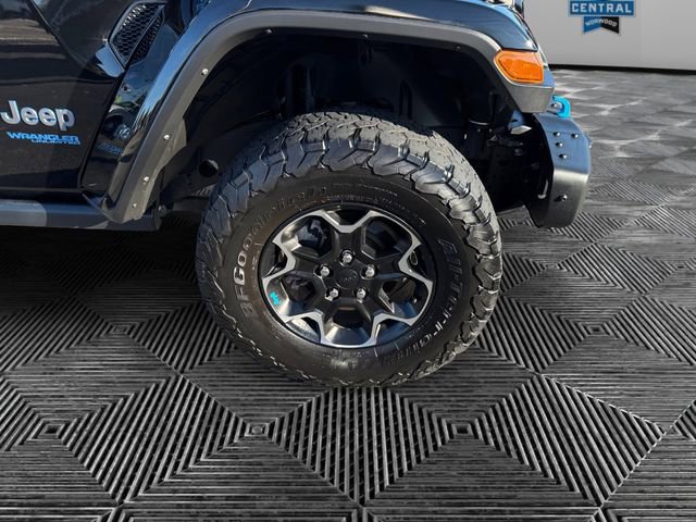 Certified 2022 Jeep Wrangler Unlimited Rubicon 4xe w/ Steel Bumper Group image 15