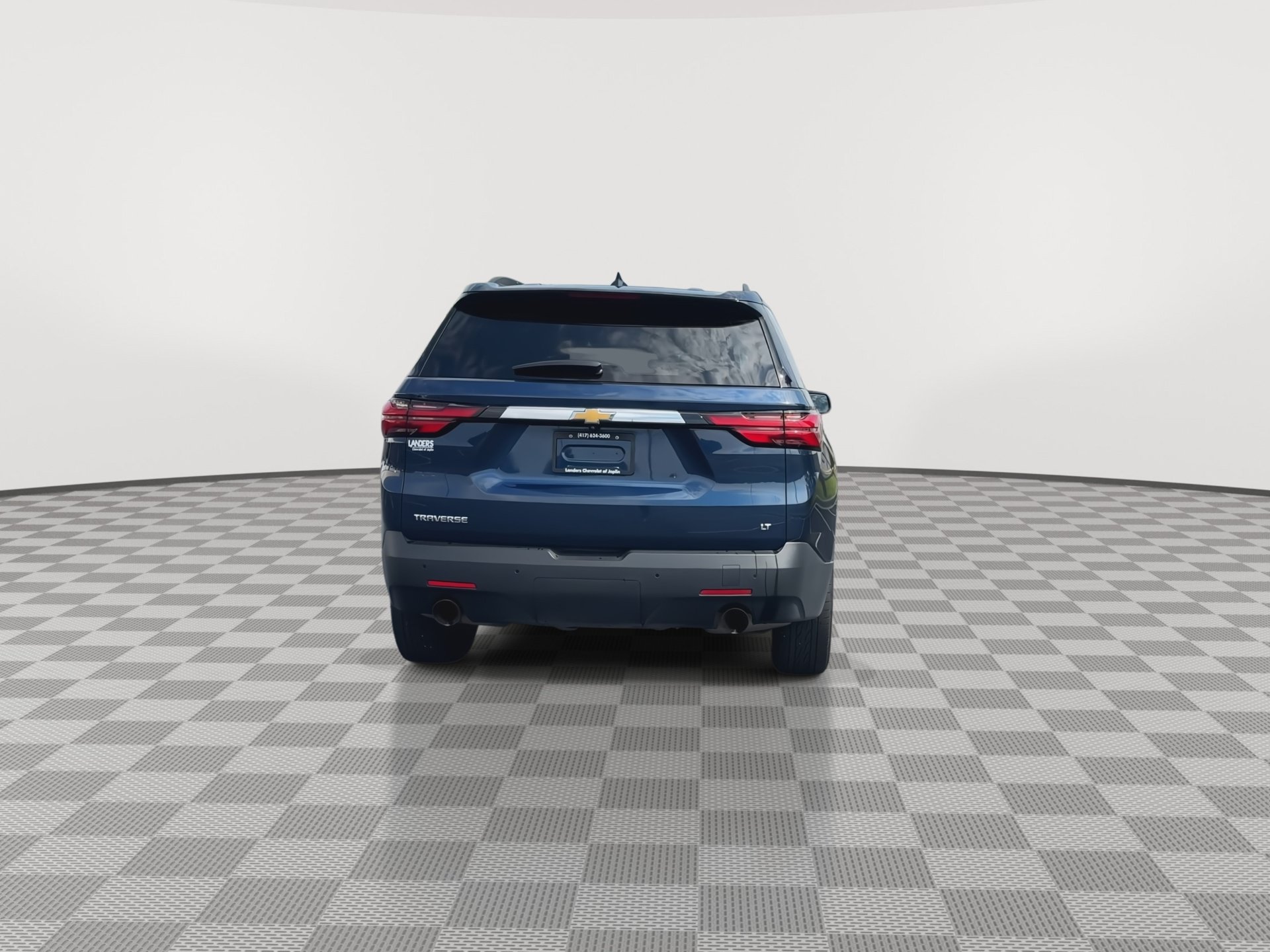 Used 2023 Chevrolet Traverse LT FWD image 7