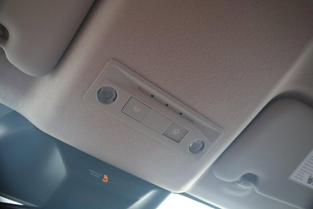 New 2026 Nissan Kicks SV image 17