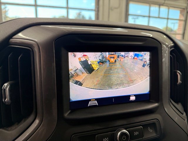 Used 2021 Chevrolet Silverado 1500 Custom Trail Boss AWD/4WD image 17